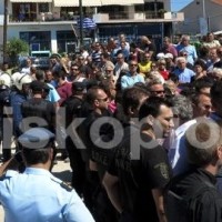 Επεισόδια στο Αμύνταιο – Τραυματίστηκε ο Δήμαρχος Αμυνταίου – Βίντεο