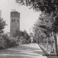 Η φωτογραφία της ημέρας: Παραμονή 28ης Οκτωβρίου του 1949 στην Κοζάνη! Από τον Γιάννη Τσιομπάνο