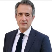 Τα ρίσκα της πλατείας – Άρθρο του Στάθη Κωνσταντινίδη