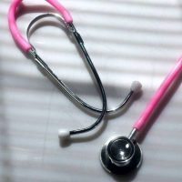 Ηπατίτιδα στα παιδιά: Ανησυχία στον πλανήτη από την αύξηση των κρουσμάτων και το πρώτο θύμα