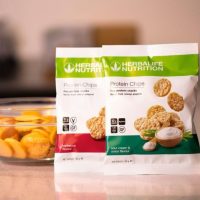 Γνωρίστε τα Νέα Protein Chips της Herbalife: Το σνακ που συνδυάζει πρωτεΐνη, ευκολία και μοναδική γεύση!