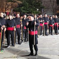 Η εμφάνιση του φανού Αλώνια στην κεντρική πλατεία Κοζάνης – Δείτε φωτογραφίες & βίντεο