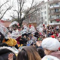 Μεγάλη επιτυχία το BUBBLE SHOW από το Sourdaki στην πλατεία της Κοζάνης – Δείτε φωτογραφίες